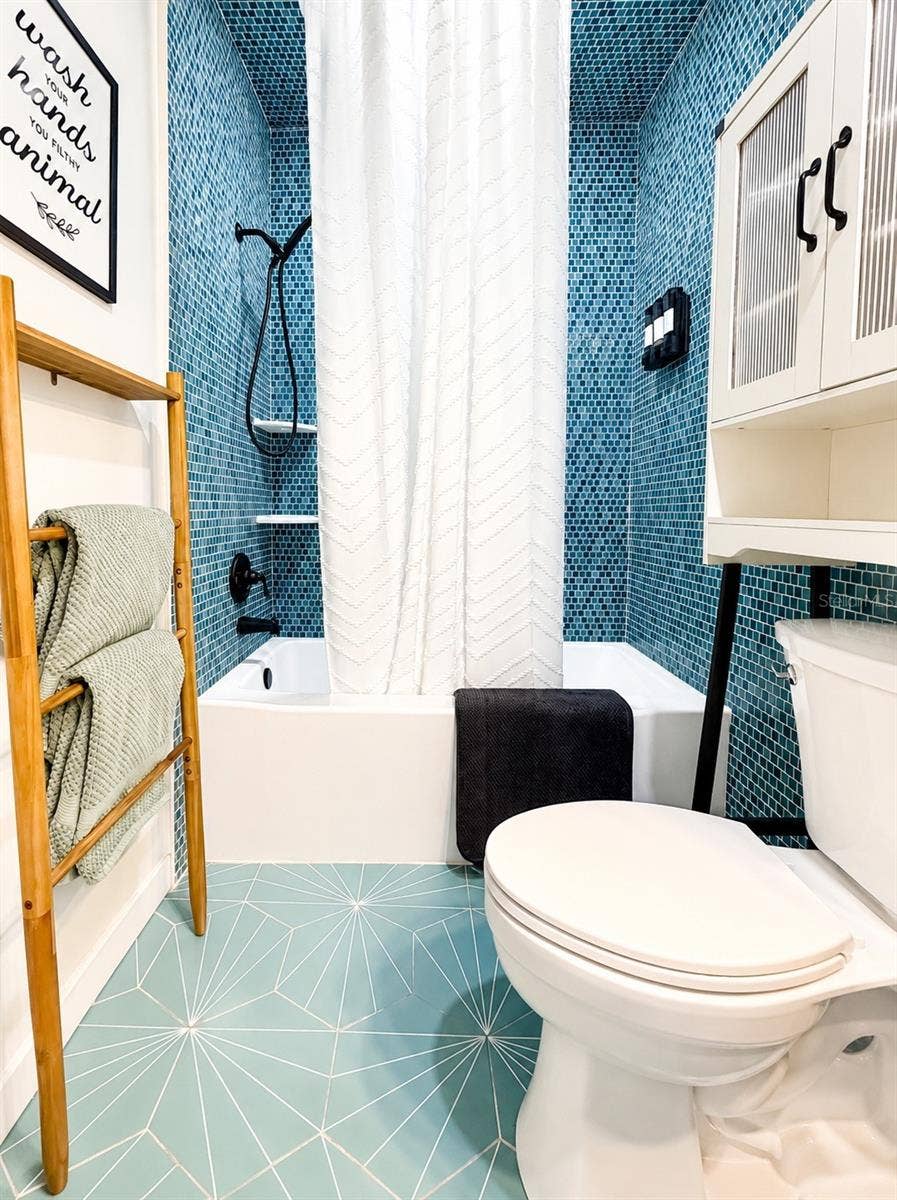 1604 BRYN MAWR STREET, Orlando, FL 32804 Private Mother-In-Law suite