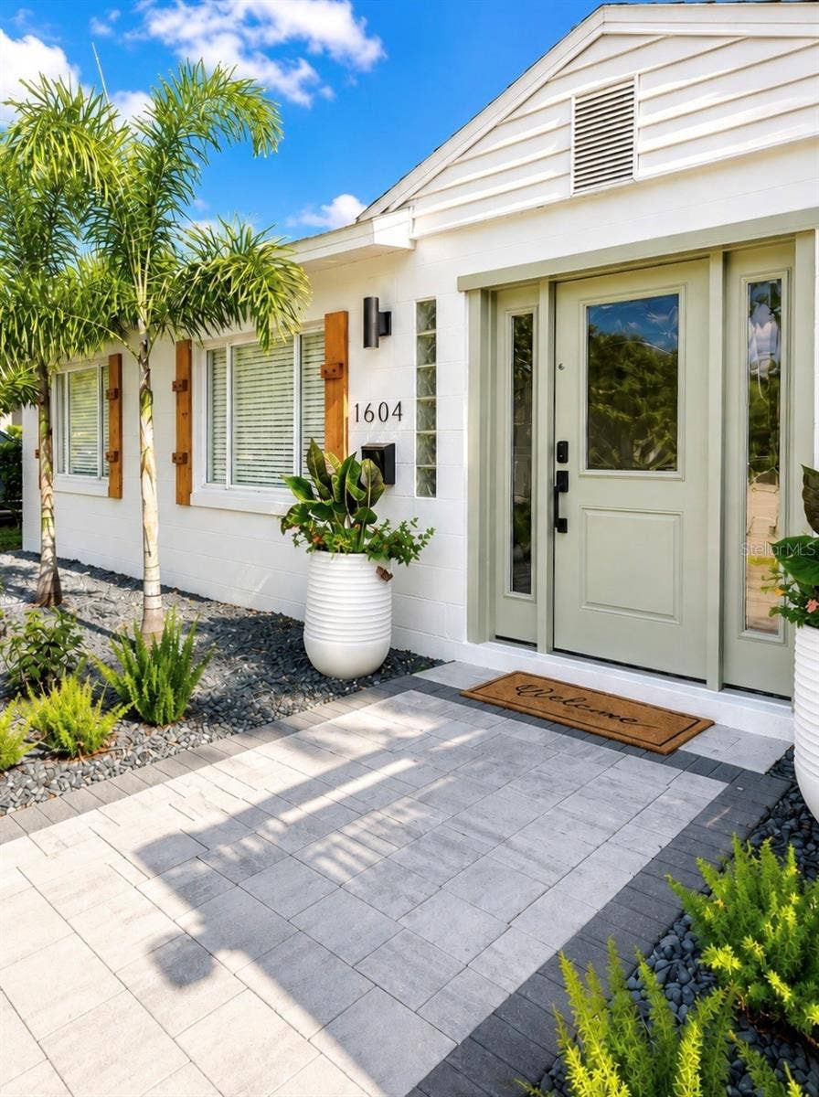 1604 BRYN MAWR STREET, Orlando, FL 32804 1604 BRYN MAWR STREET, Orlando, FL 32804