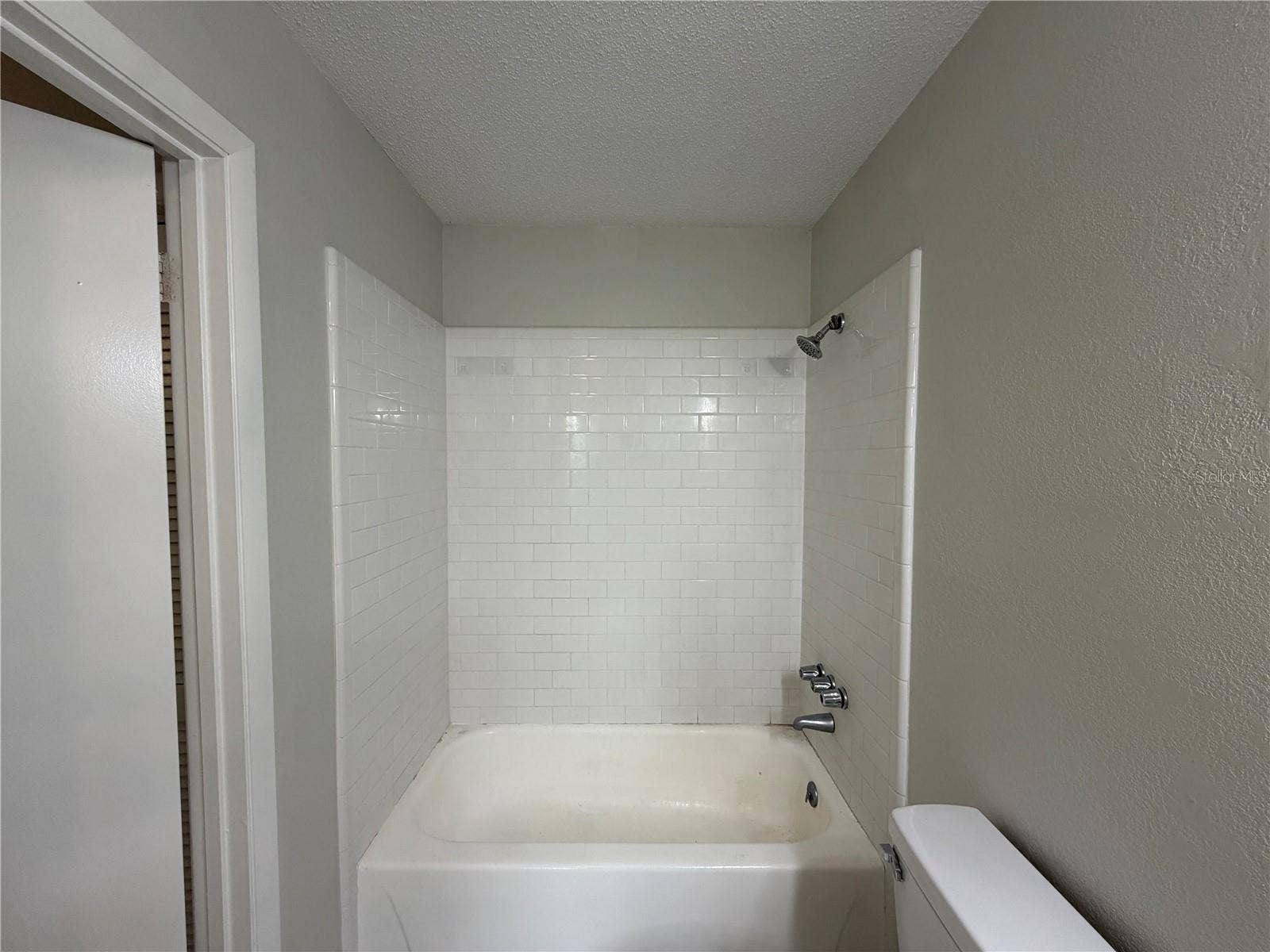 1600 BIG TREE ROAD, #A6, Daytona Beach, FL 32119