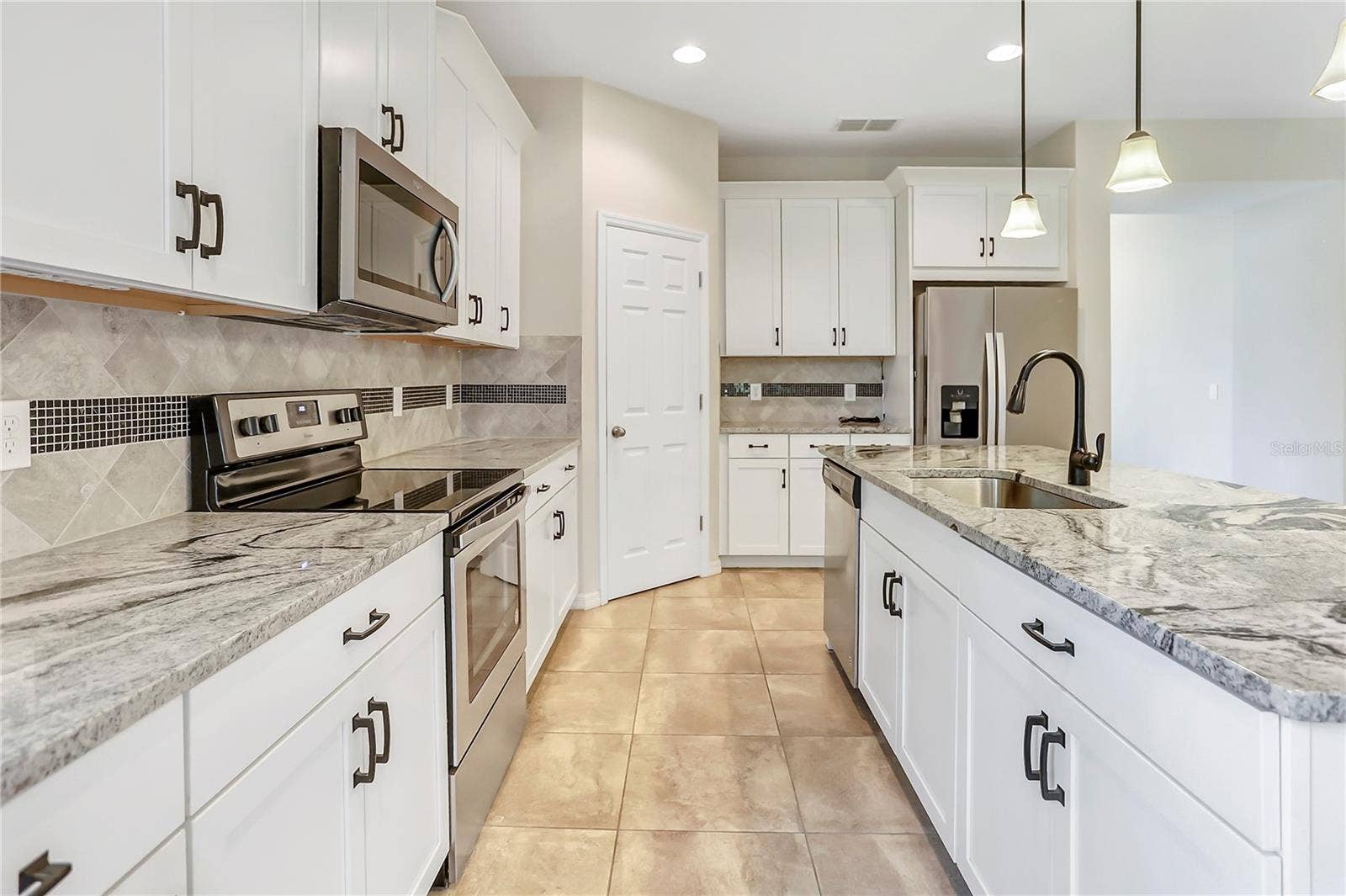 2368 OXMOOR DRIVE, Deland, FL 32724 2368 OXMOOR DRIVE, Deland, FL 32724
