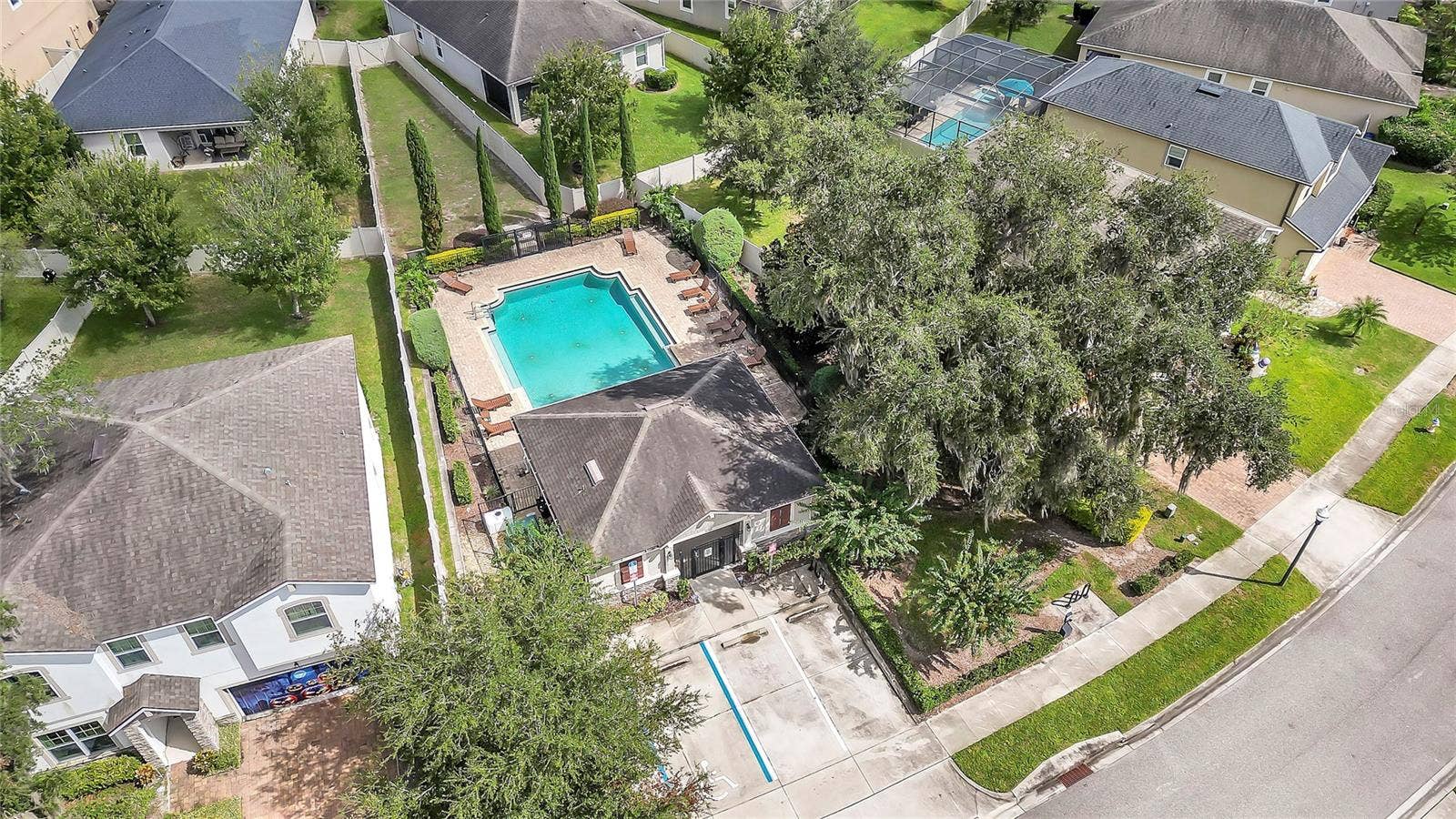 2368 OXMOOR DRIVE, Deland, FL 32724 2368 OXMOOR DRIVE, Deland, FL 32724