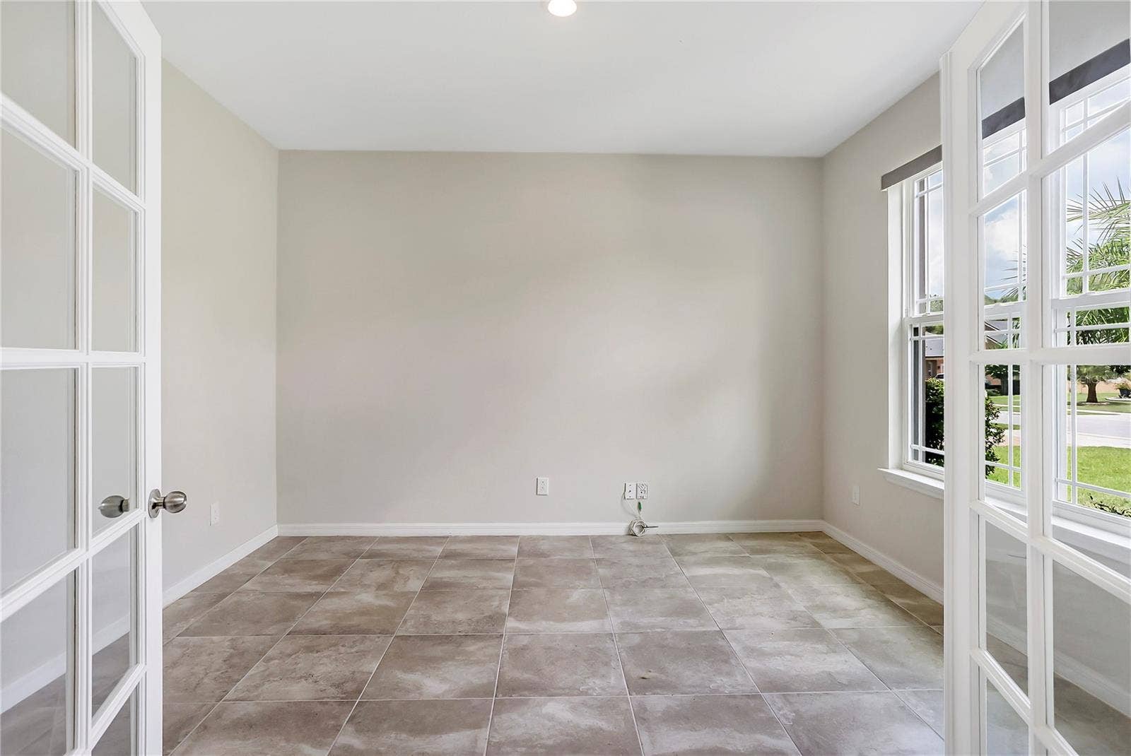 2368 OXMOOR DRIVE, Deland, FL 32724 2368 OXMOOR DRIVE, Deland, FL 32724