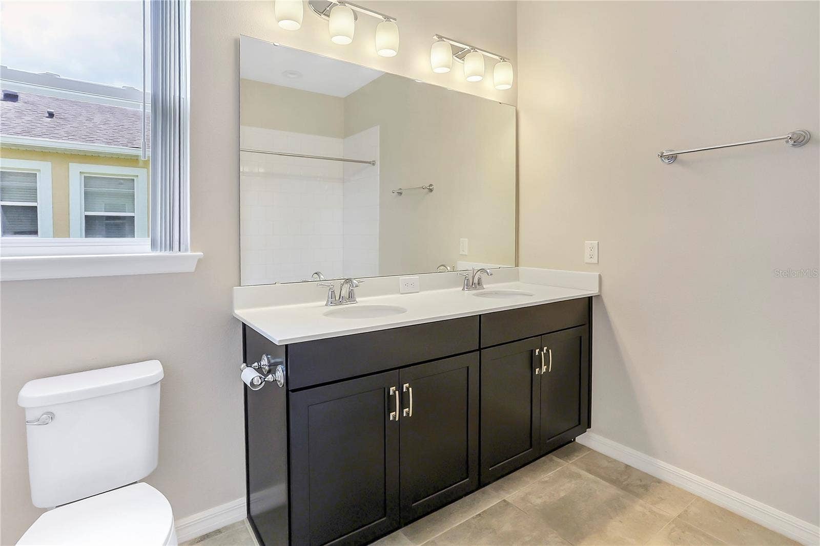 2368 OXMOOR DRIVE, Deland, FL 32724 2368 OXMOOR DRIVE, Deland, FL 32724