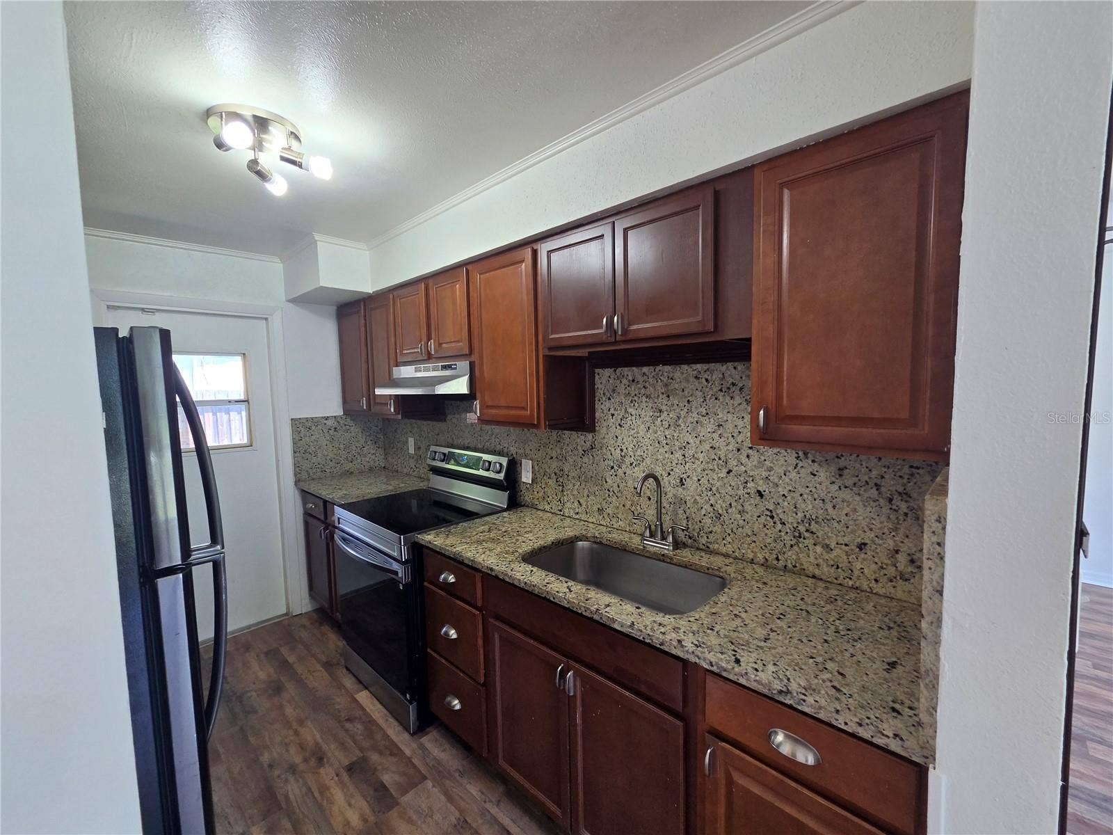 1500 CREST AVENUE, Leesburg, FL 34748 1500 CREST AVENUE, Leesburg, FL 34748