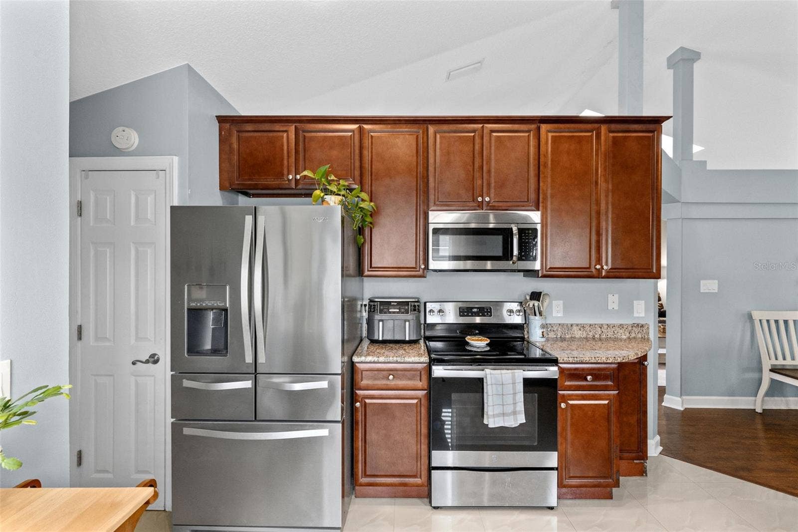 633 PUGH STREET, Lake Mary, FL 32746 633 PUGH STREET, Lake Mary, FL 32746
