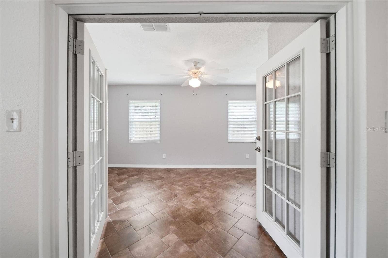 1540 E HORATIO AVENUE, Maitland, FL 32751 Enclosed patio | bedroom space | bonus room | flex space | home office