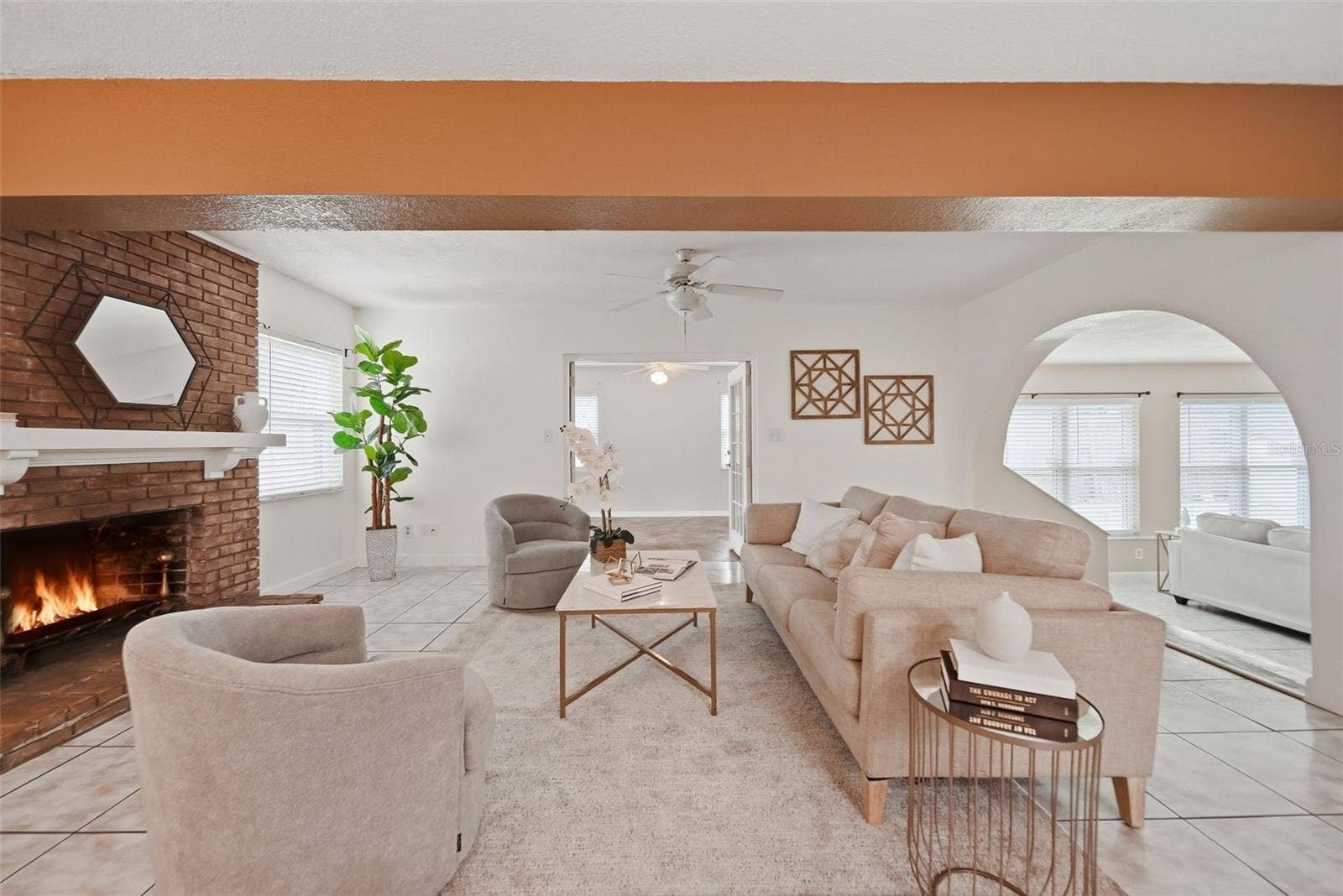 1540 E HORATIO AVENUE, Maitland, FL 32751 living room space.