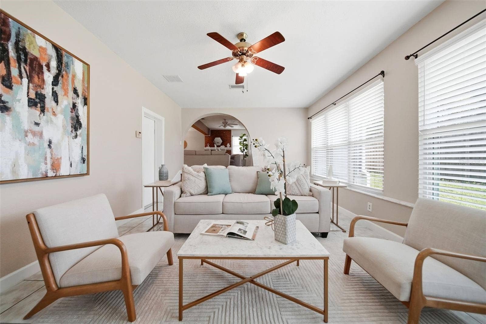 1540 E HORATIO AVENUE, Maitland, FL 32751 Light and bright family room.