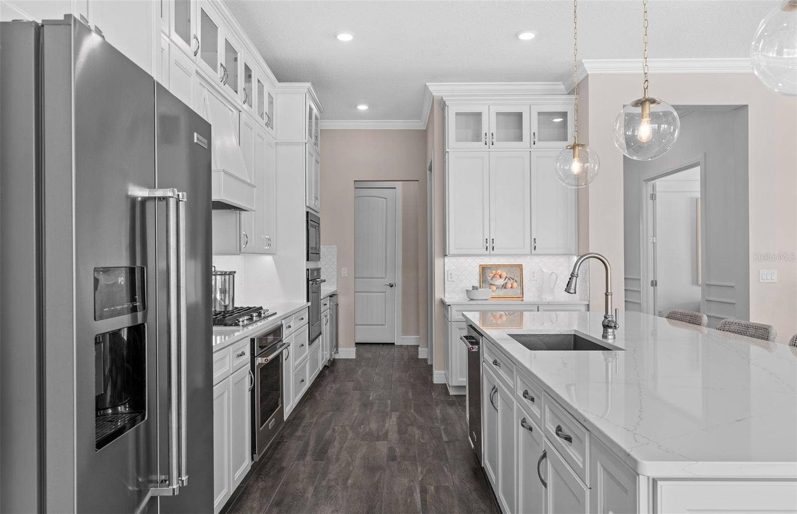 15000 CANOPY COVER DRIVE, Winter Garden, FL 34787 Model Home Design Only. Pictures and furnishings are for illustrative purposes only. Elevations, colors and options may vary. Furniture is for model home staging only.