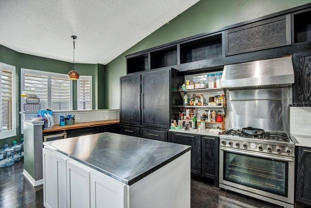 3743 GATLIN WOODS DRIVE, Orlando, FL 32812 Chefs Kitchen