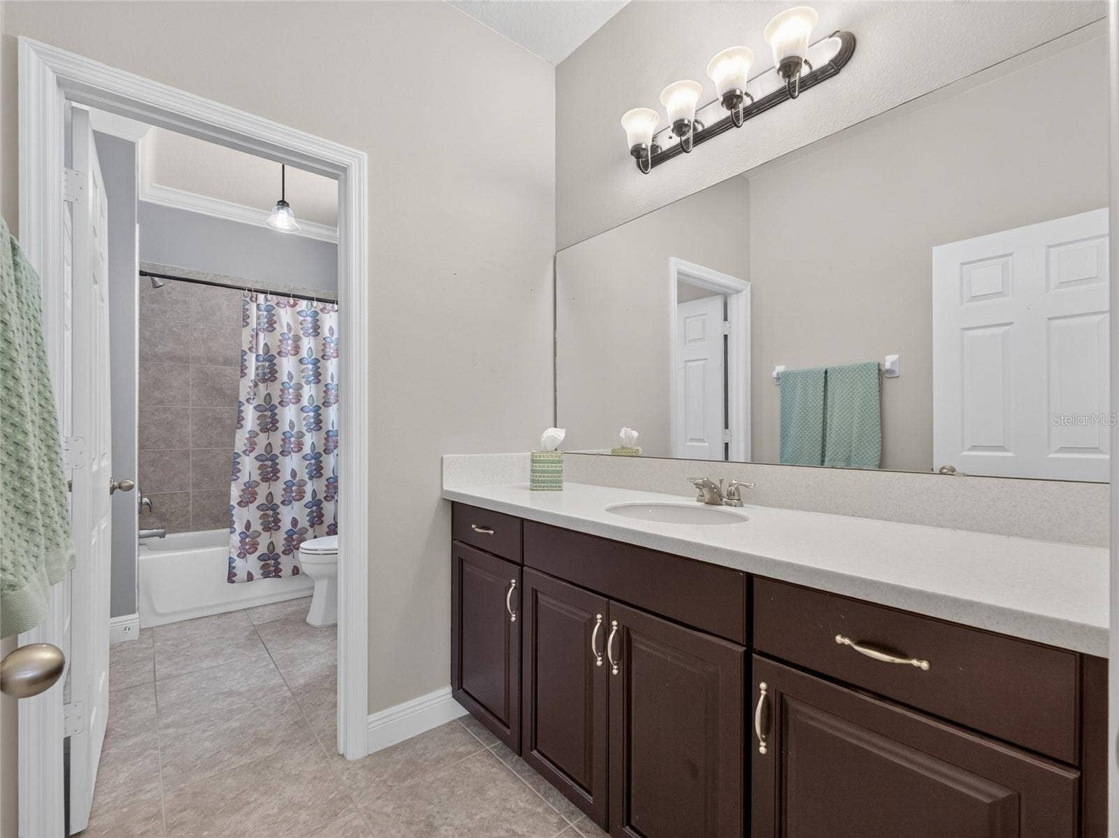 9043 HORIZON POINTE TRAIL, Windermere, FL 34786 Second Primary Ensuite Bathroom First Floor