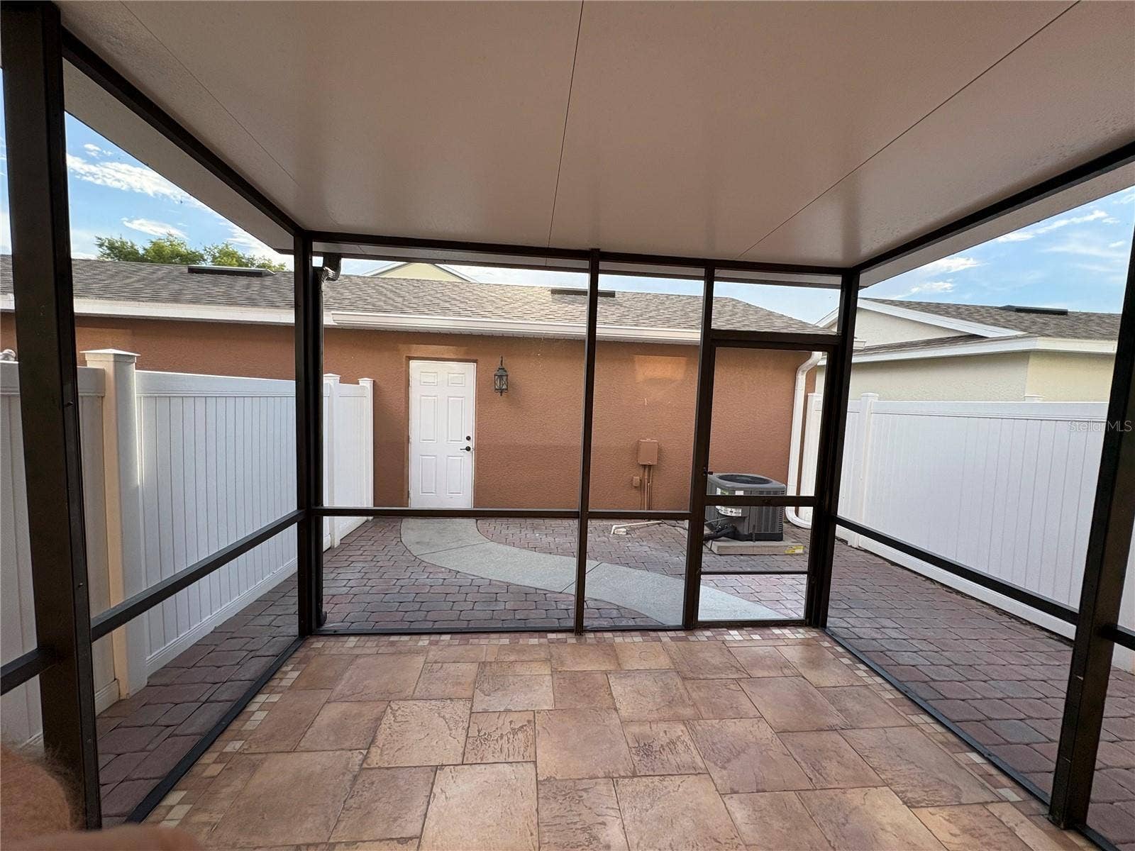 7430 BENTONSHIRE AVENUE, Windermere, FL 34786 Covered Lanai