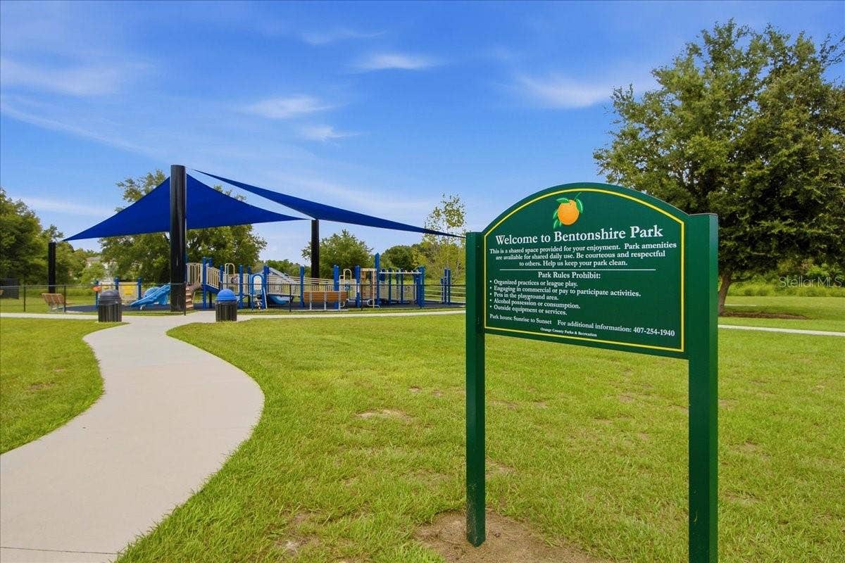 7430 BENTONSHIRE AVENUE, Windermere, FL 34786 Orange County Park across street