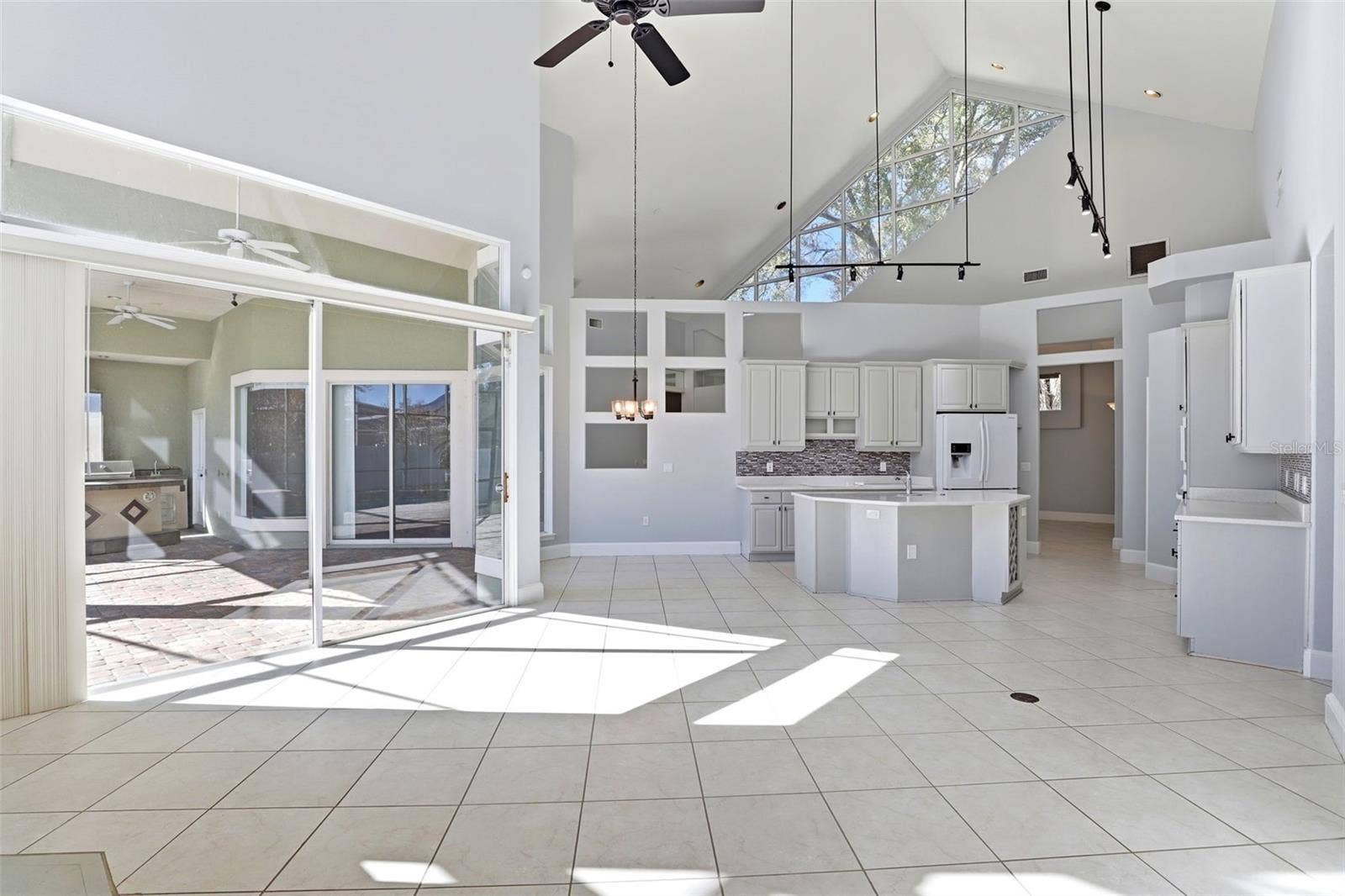8034 LANDGROVE COURT, Orlando, FL 32819 8034 LANDGROVE COURT, Orlando, FL 32819