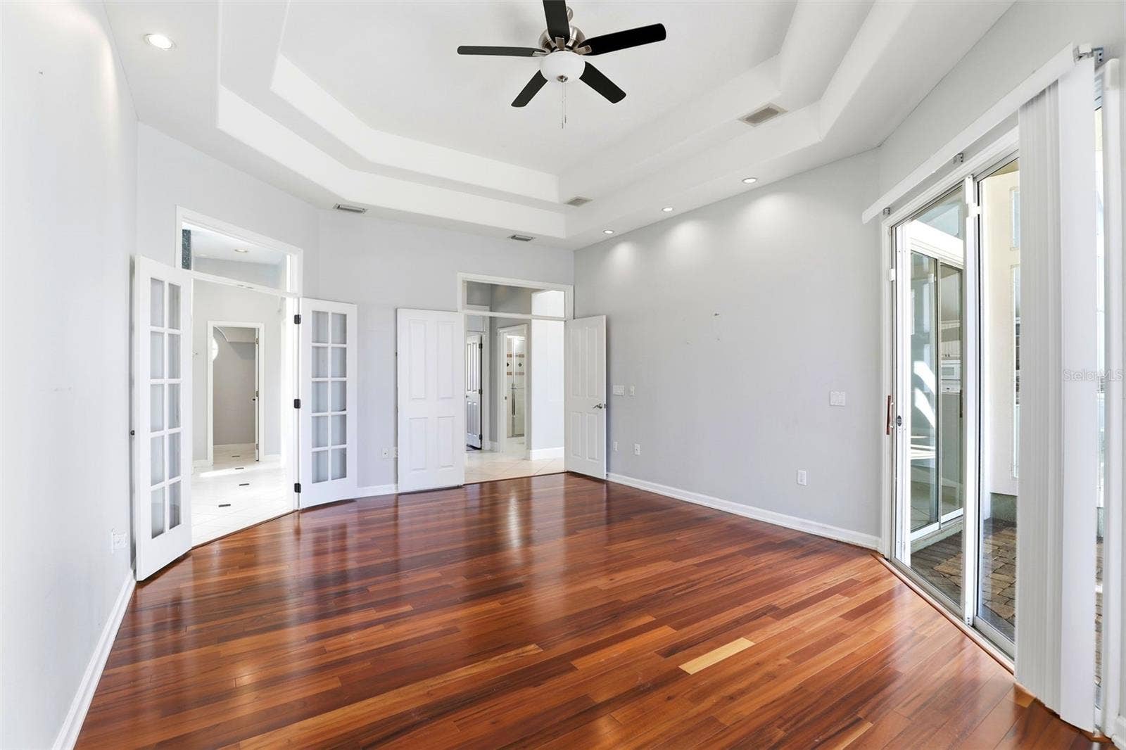 8034 LANDGROVE COURT, Orlando, FL 32819 8034 LANDGROVE COURT, Orlando, FL 32819