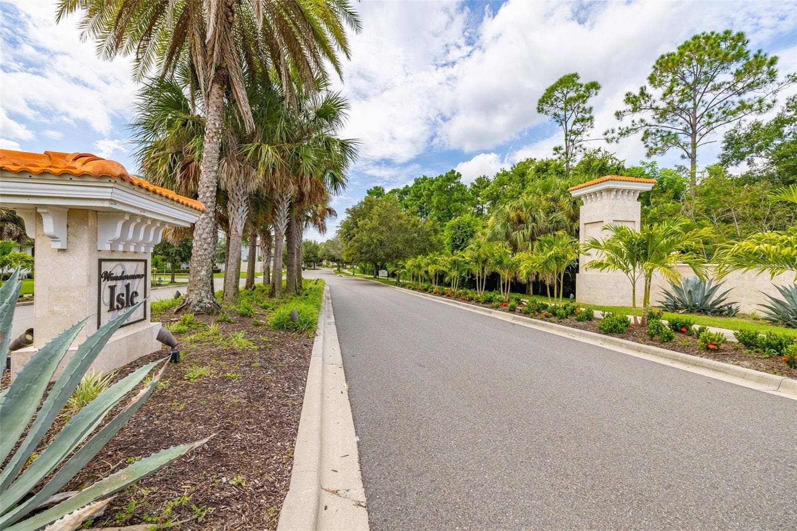 8291 PROCIDA ISLE LANE, Windermere, FL 34786 8291 PROCIDA ISLE LANE, Windermere, FL 34786