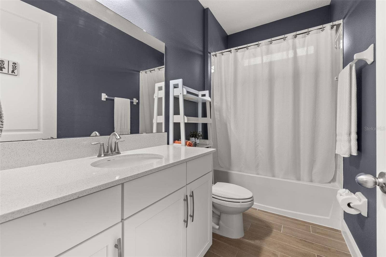 8291 PROCIDA ISLE LANE, Windermere, FL 34786 8291 PROCIDA ISLE LANE, Windermere, FL 34786