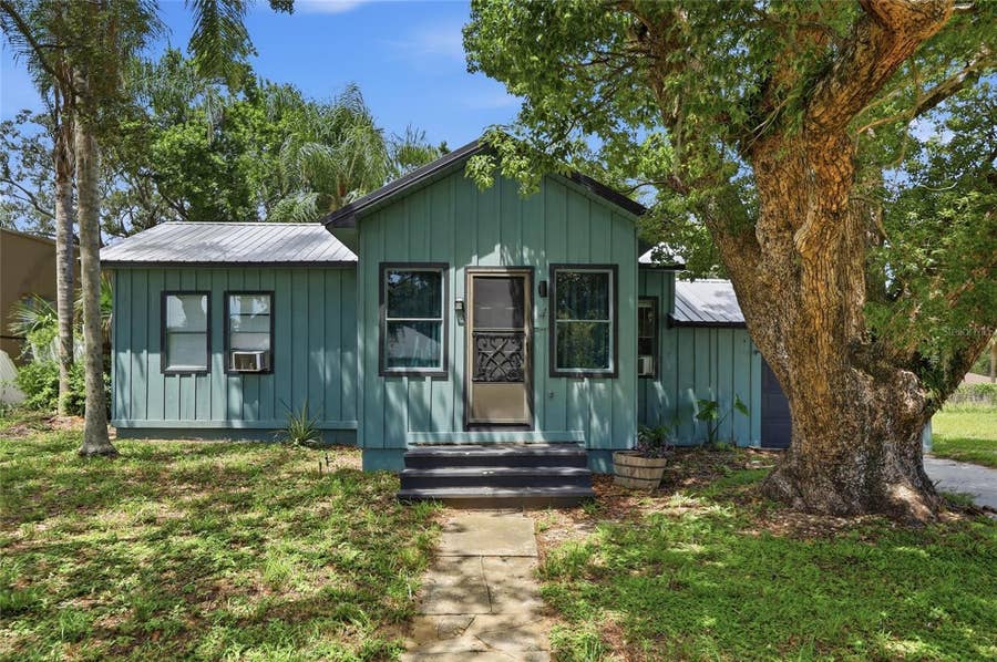 Property photo for 4 E BAY STREET, Davenport, FL