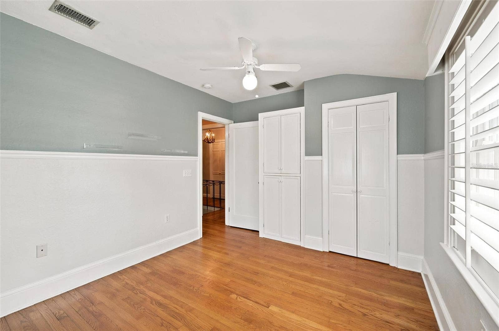 1221 DORCHESTER STREET, Orlando, FL 32803 Additional Upstairs Bedroom with Hardwood Floors