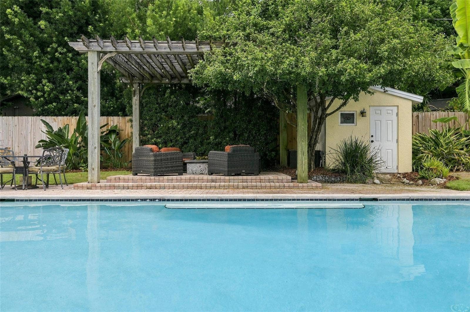 1221 DORCHESTER STREET, Orlando, FL 32803 1221 DORCHESTER STREET, Orlando, FL 32803