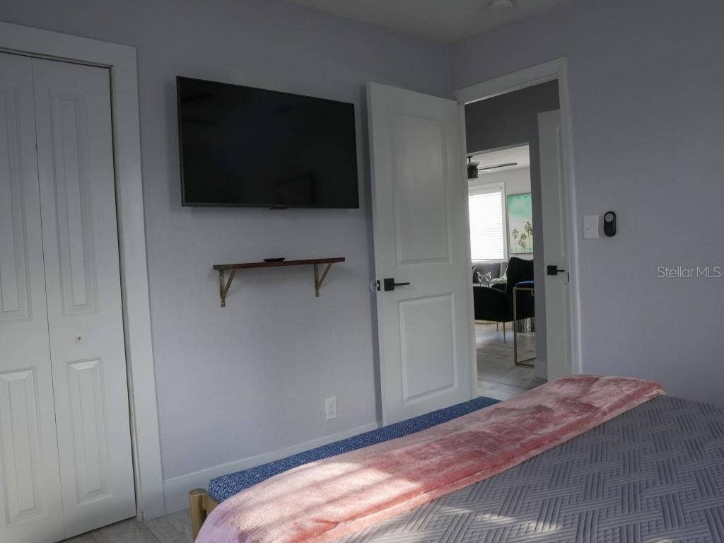 121-123 N HOLLYWOOD AVENUE, Daytona Beach, FL 32118 121-123 N HOLLYWOOD AVENUE, Daytona Beach, FL 32118