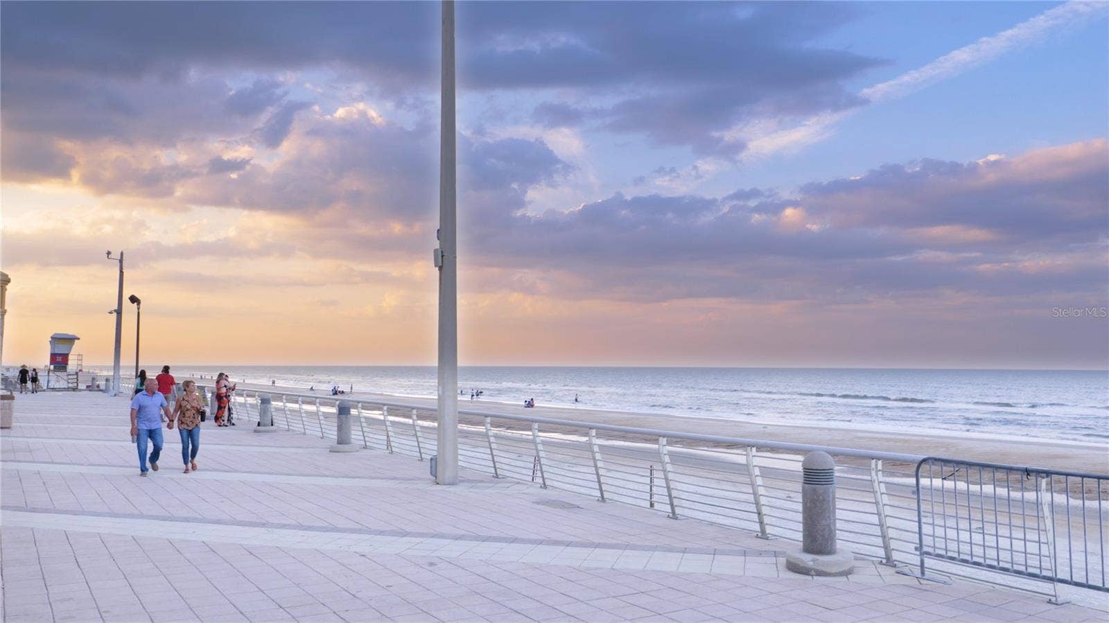 137 N HOLLYWOOD AVENUE, Daytona Beach, FL 32118