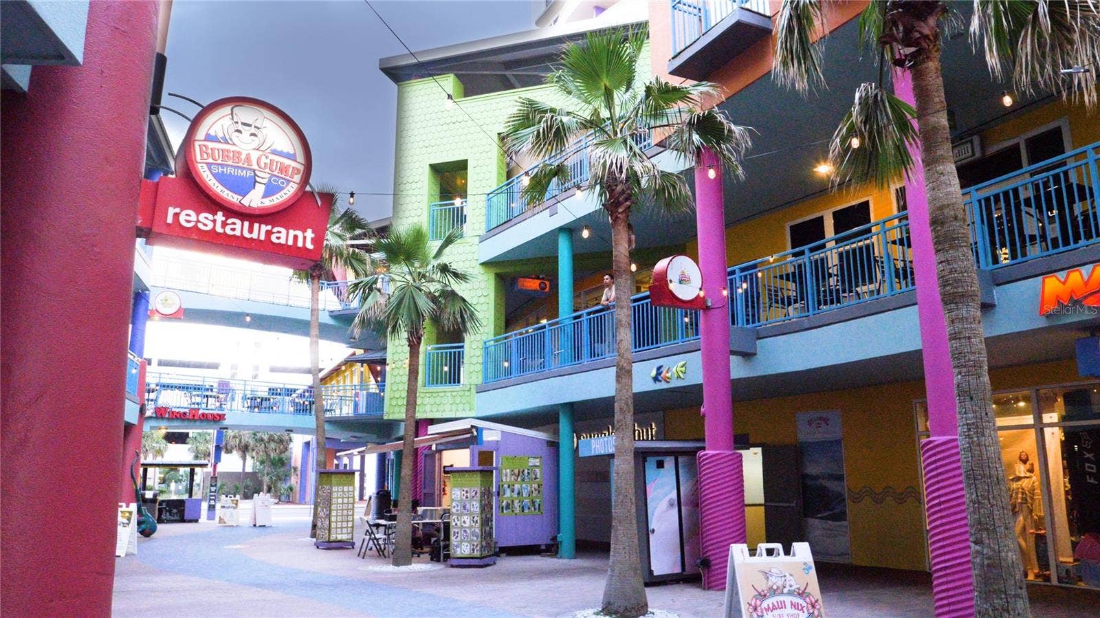 137 N HOLLYWOOD AVENUE, Daytona Beach, FL 32118