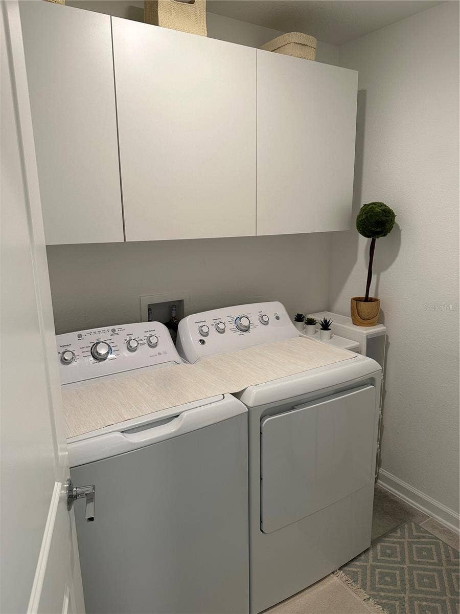8946 FLUFFY LIE COURT, Davenport, FL 33896 Laundry room