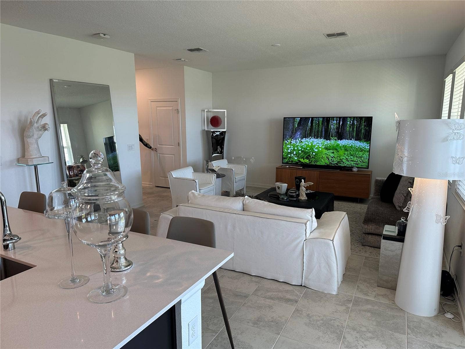 8946 FLUFFY LIE COURT, Davenport, FL 33896 Living