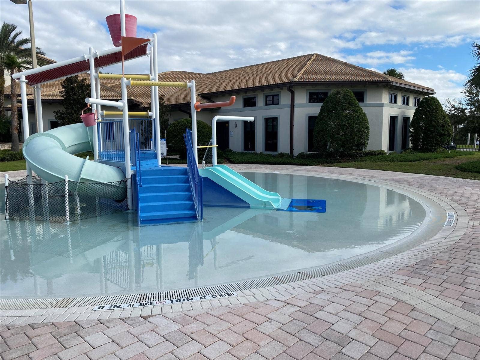 8946 FLUFFY LIE COURT, Davenport, FL 33896 Oasis kiddie pool