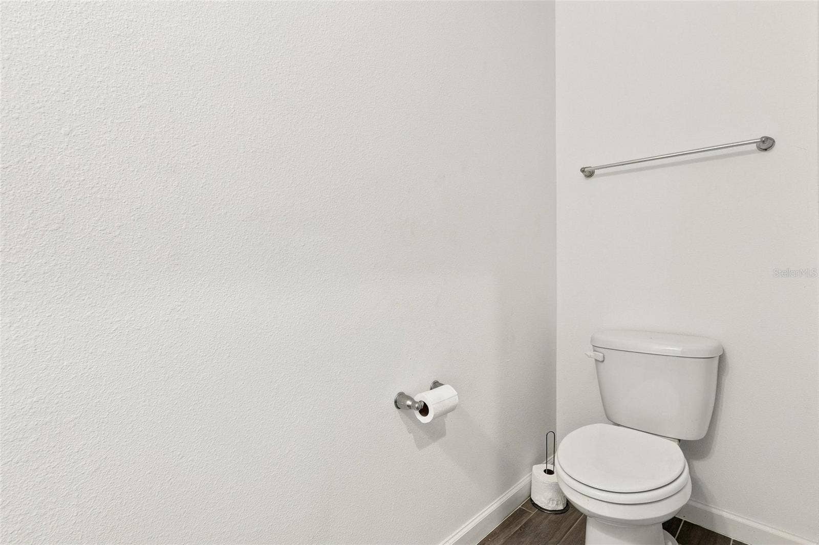 1005 CHELAN FALLS DRIVE, Deland, FL 32724 1005 CHELAN FALLS DRIVE, Deland, FL 32724