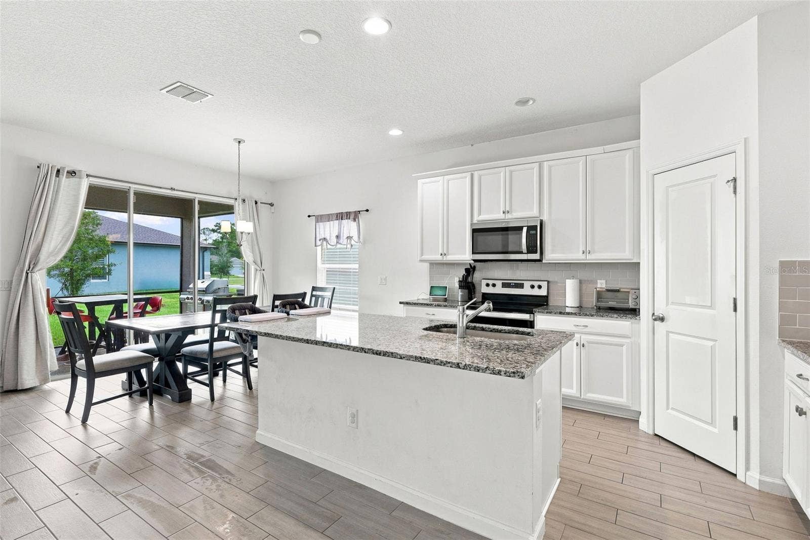 1005 CHELAN FALLS DRIVE, Deland, FL 32724 1005 CHELAN FALLS DRIVE, Deland, FL 32724
