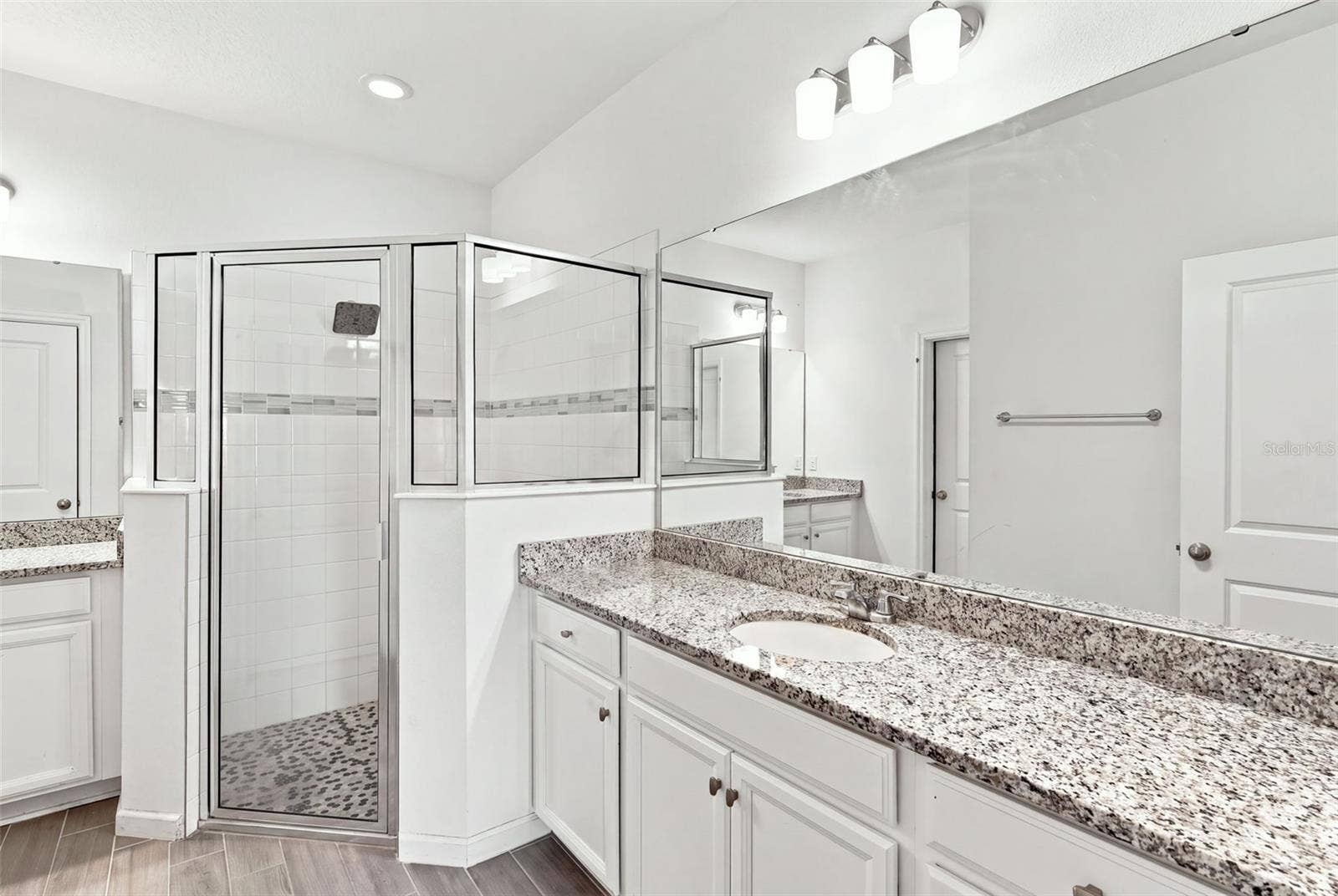 1005 CHELAN FALLS DRIVE, Deland, FL 32724 1005 CHELAN FALLS DRIVE, Deland, FL 32724