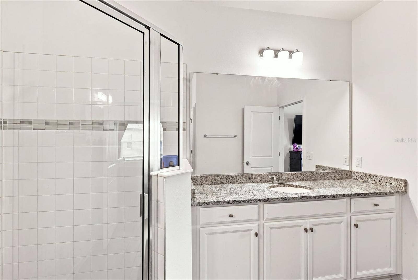 1005 CHELAN FALLS DRIVE, Deland, FL 32724 1005 CHELAN FALLS DRIVE, Deland, FL 32724