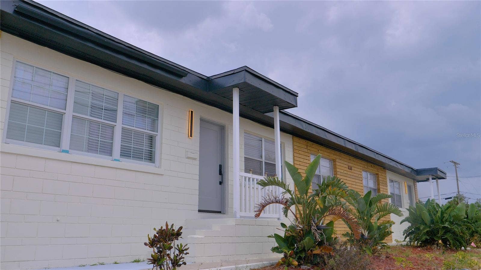 137 N HOLLYWOOD AVENUE, Daytona Beach, FL 32118