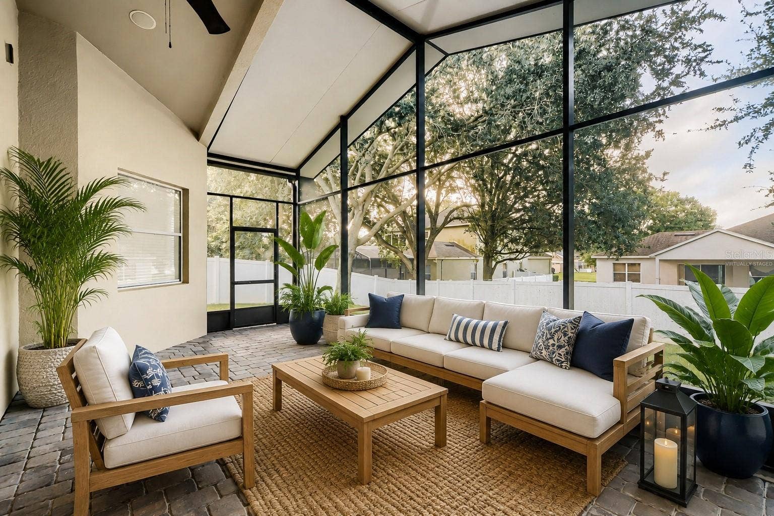 Screen Room.Virtually Staged