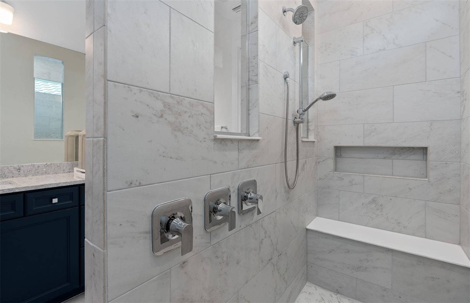 1313 ZESTY CITRUS LANE, Minneola, FL 34715 Model Home Design Only. Pictures and furnishings are for illustrative purposes only. Elevations, colors and options may vary. Furniture is for model home staging only.