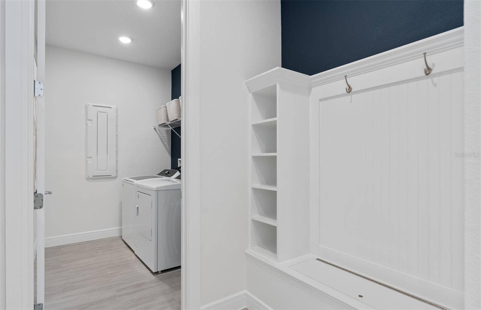 1313 ZESTY CITRUS LANE, Minneola, FL 34715 Model Home Design Only. Pictures and furnishings are for illustrative purposes only. Elevations, colors and options may vary. Furniture is for model home staging only.