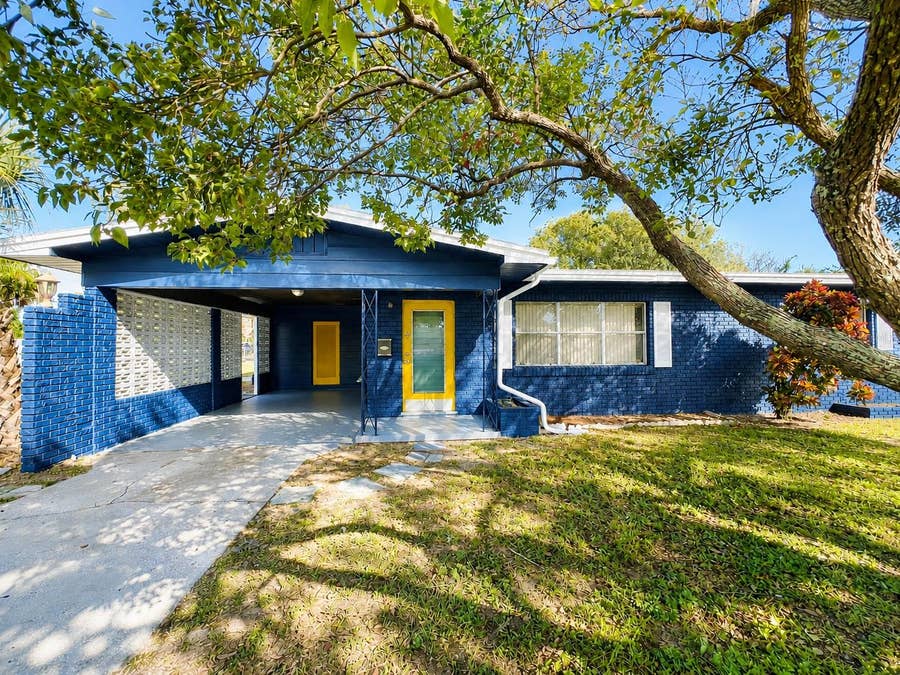 Property photo for 501 AVENUE G SE, Winter Haven, FL