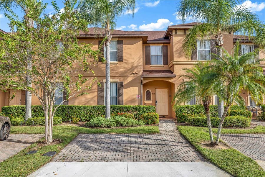 Property photo for 712 CALABRIA AVENUE, Davenport, FL