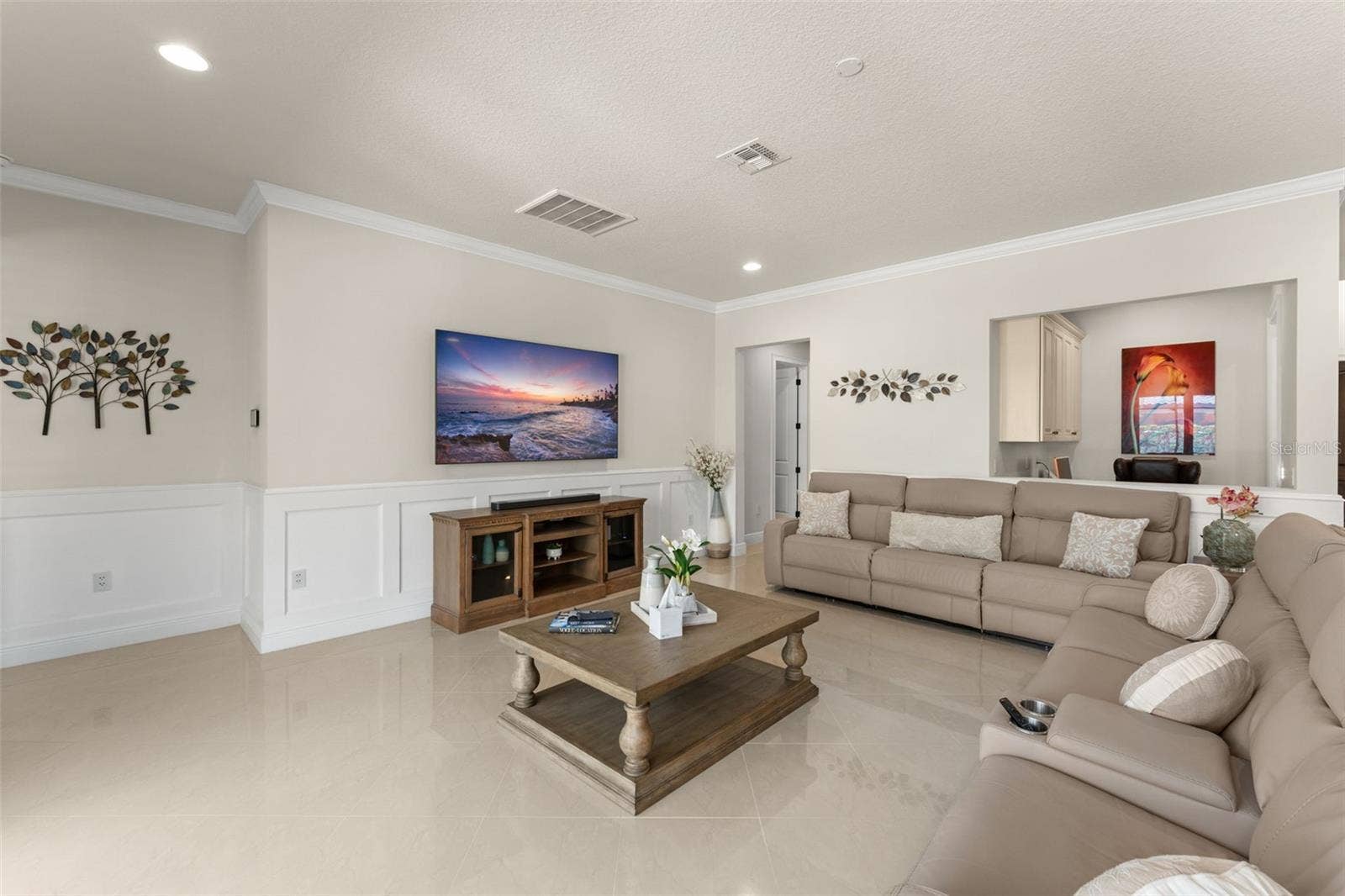 8498 MOREHOUSE DRIVE, Orlando, FL 32836 8498 MOREHOUSE DRIVE, Orlando, FL 32836