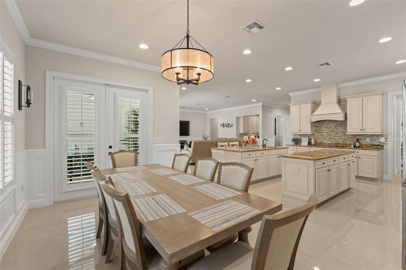 8498 MOREHOUSE DRIVE, Orlando, FL 32836 8498 MOREHOUSE DRIVE, Orlando, FL 32836