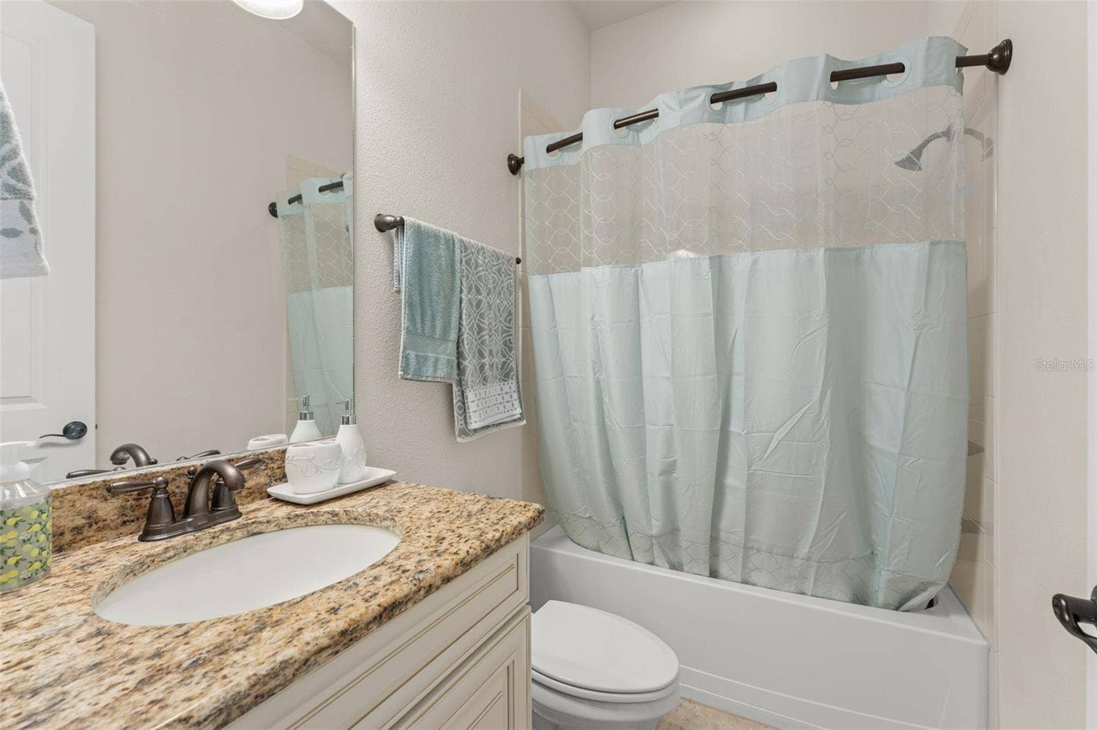 8498 MOREHOUSE DRIVE, Orlando, FL 32836 8498 MOREHOUSE DRIVE, Orlando, FL 32836