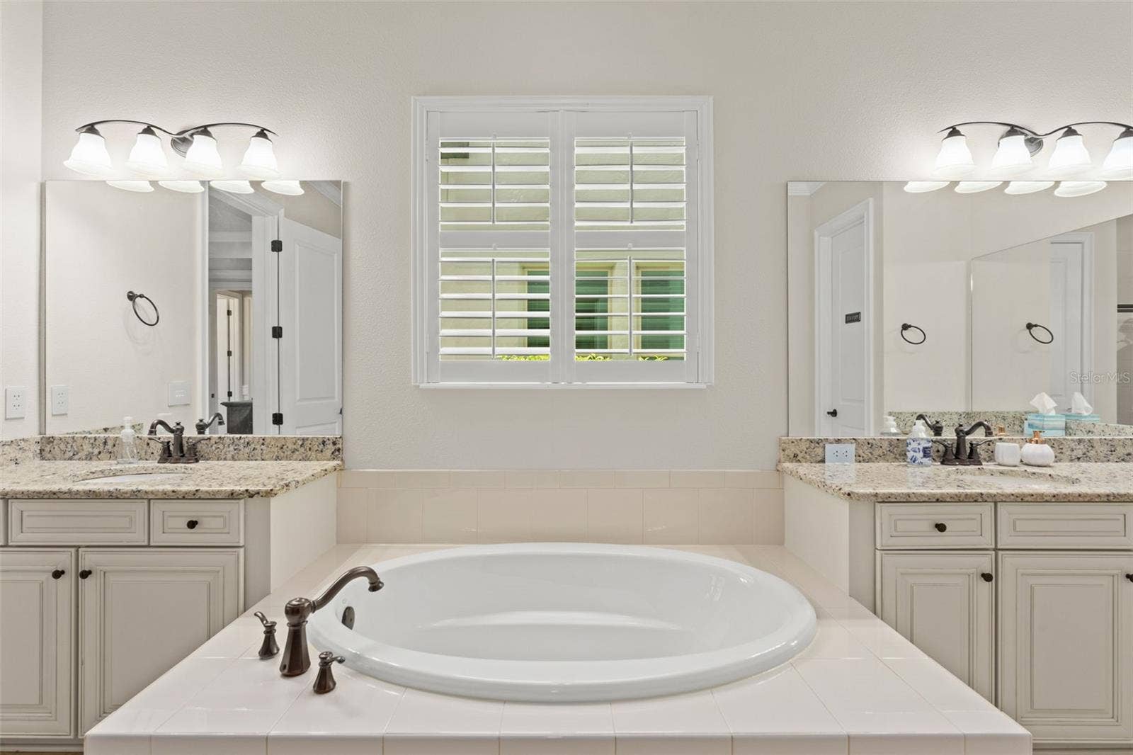 8498 MOREHOUSE DRIVE, Orlando, FL 32836 8498 MOREHOUSE DRIVE, Orlando, FL 32836