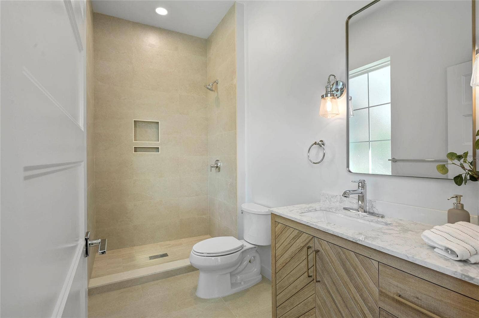 2430 CHANTILLY AVENUE, Winter Park, FL 32789 2430 CHANTILLY AVENUE, Winter Park, FL 32789
