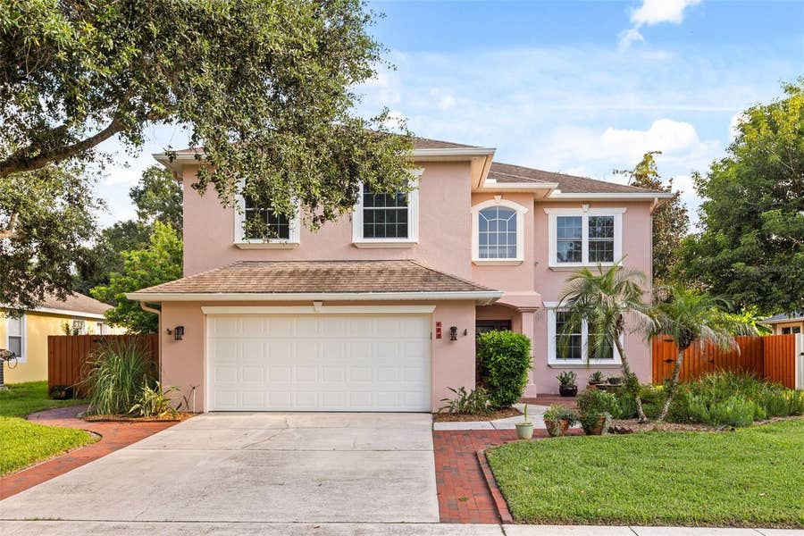 Property photo for 425 CARRIAGE WAY COURT, Oviedo, FL