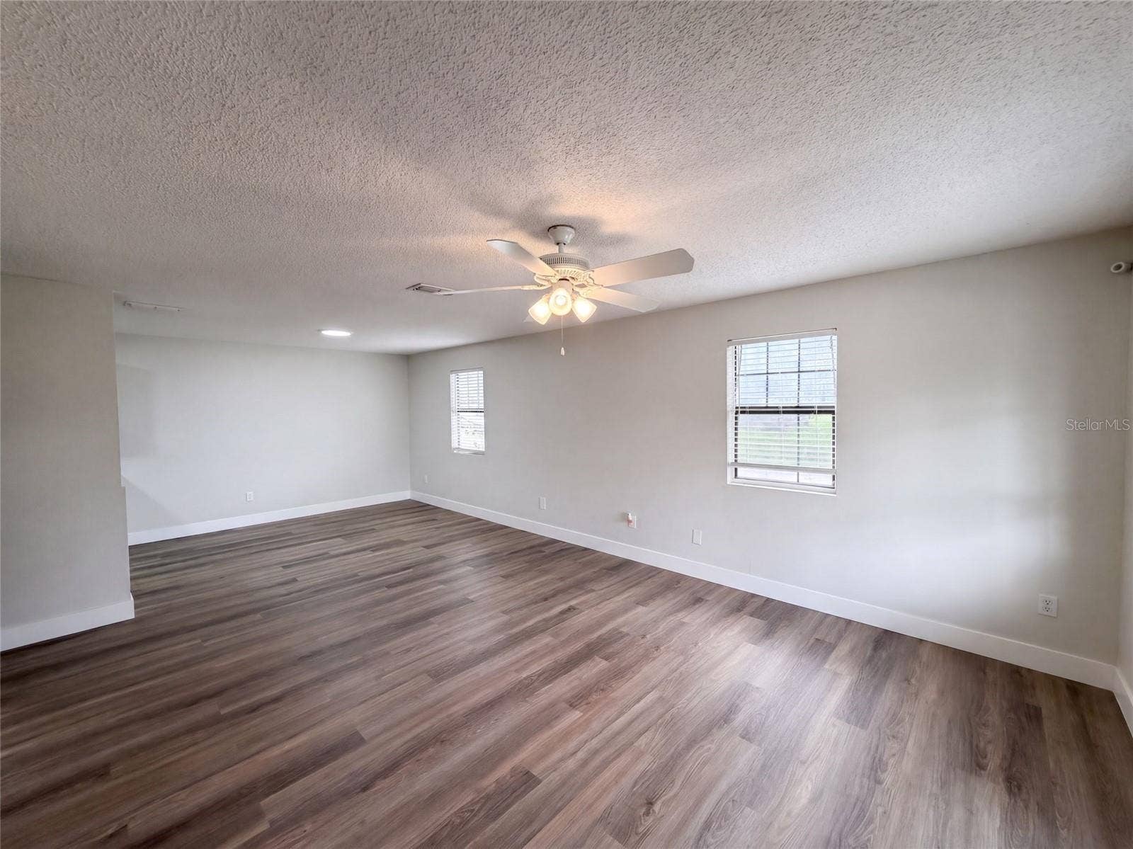 9307 8TH AVENUE, Orlando, FL 32824 9307 8TH AVENUE, Orlando, FL 32824
