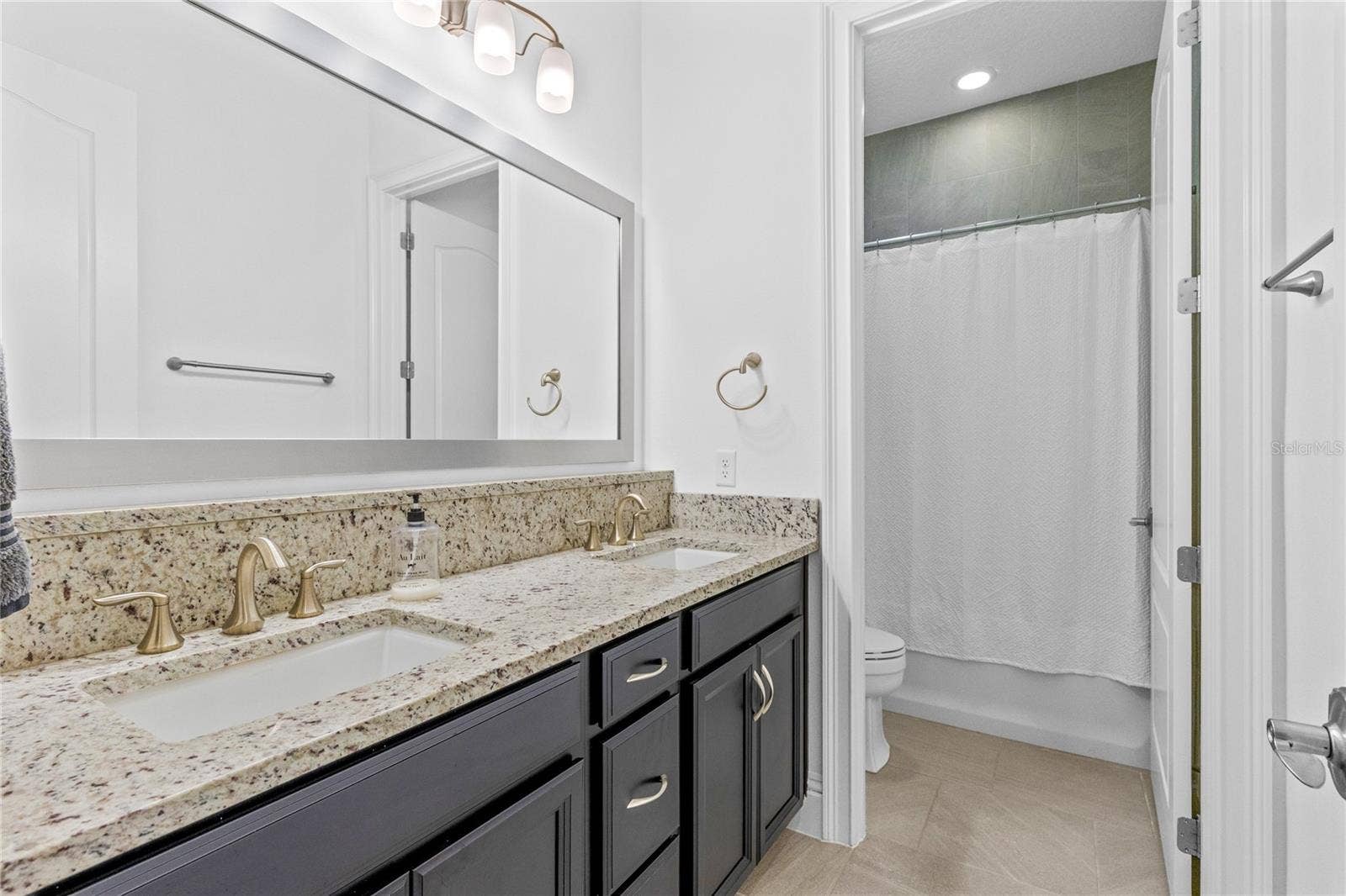 13167 ALDERLEY DRIVE, Orlando, FL 32832