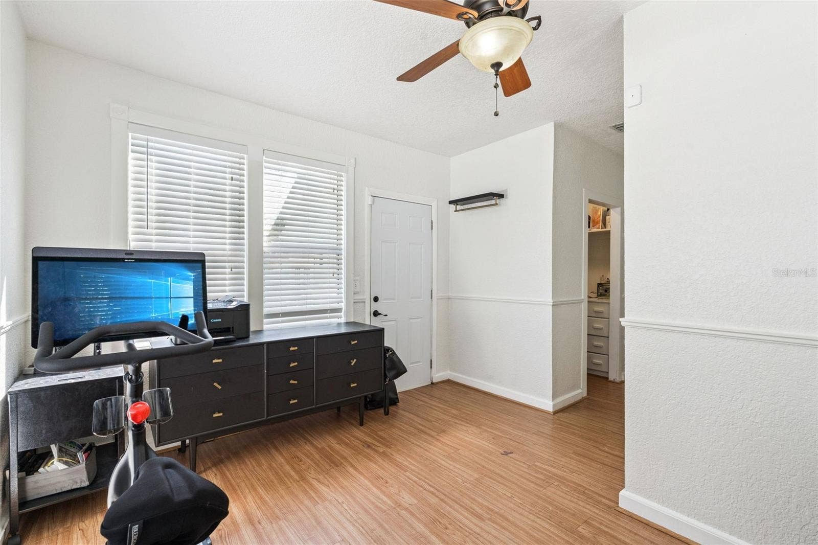 317 E MAIN STREET, Tavares, FL 32778