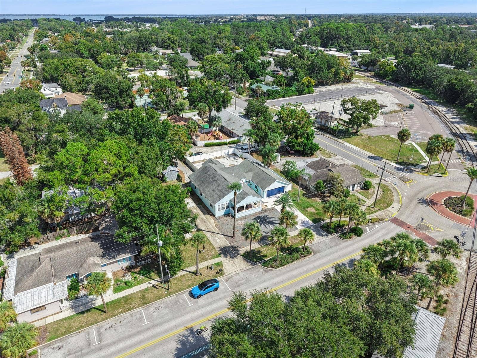 317 E MAIN STREET, Tavares, FL 32778